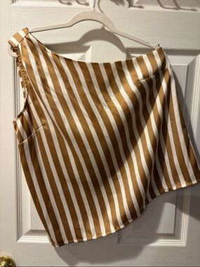 INC International Concepts White and Gold Striped Satin One-Shoulder Tank